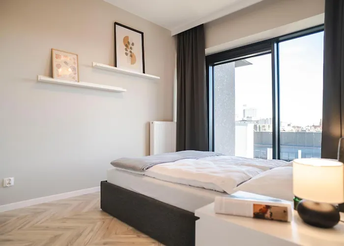 Global * קטוביץ